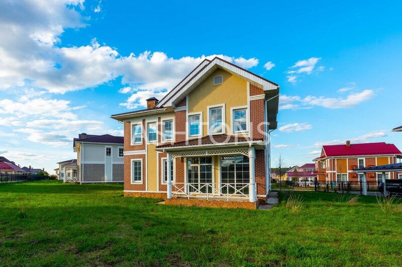 Продажа загородного коттеджа в КП Эсквайр Парк, Московская область, Истра городской округ, Эсквайр Парк коттеджный поселок