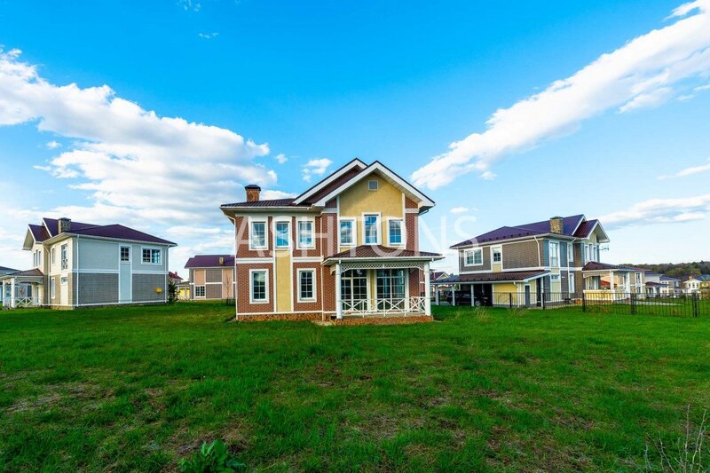 Продажа загородного коттеджа в КП Эсквайр Парк, Московская область, Истра городской округ, Эсквайр Парк коттеджный поселок
